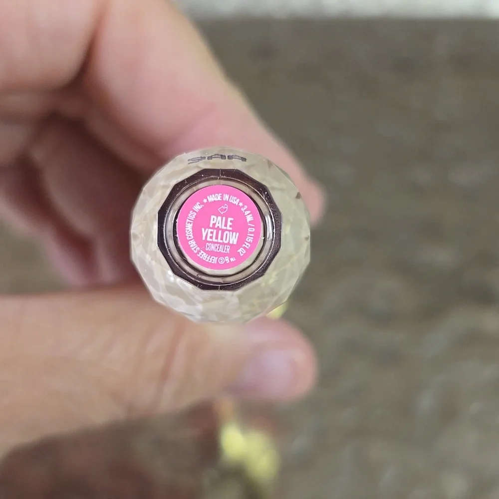 Jeffree Star Magic Star Concealer, Pale Yellow, NWT